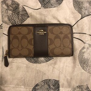 Coach wallet